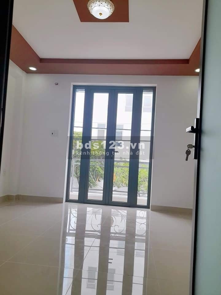 Nhà Âu Dương Lân, phường 3, Quận 8, 4 lầu, mới 100%, cách mặt tiền 5m