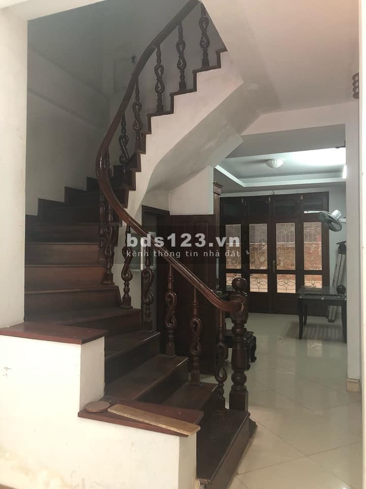 Bán Nhà Nguyễn Văn Cừ 57m2, 5 tầng, ô tô vào nhà, kinh doanh được giá 5.45 tỷ