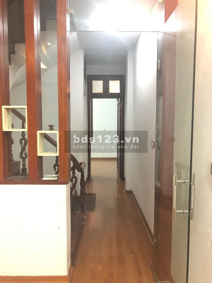 Bán Nhà Nguyễn Văn Cừ 57m2, 5 tầng, ô tô vào nhà, kinh doanh được giá 5.45 tỷ