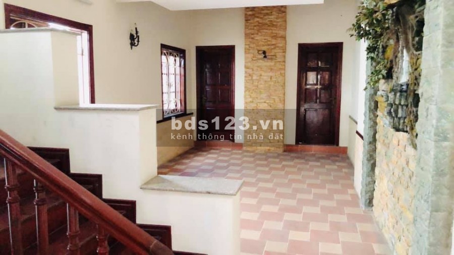 Bán nhà Hoàng Hoa Thám, diện tích khủng 15.x tỷ, ngõ ô tô, kinh doanh, 3 mặt thoáng