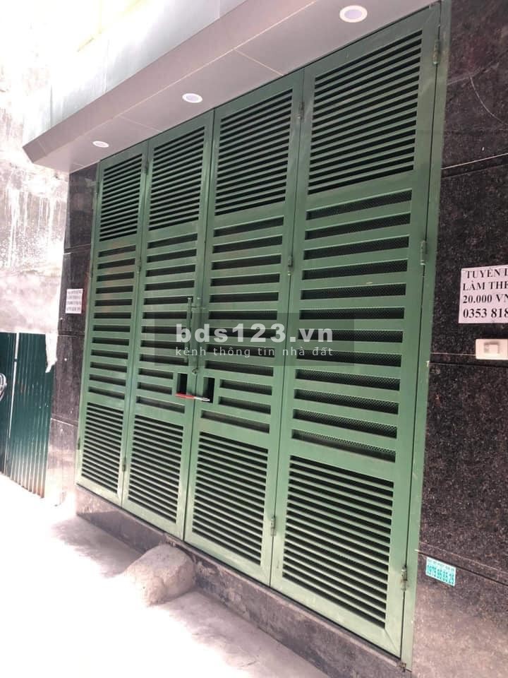 Nhà phân lô Cầu Giấy, oto, kinh doanh, gần chợ,3 0m2*5T mt 4.3m2, giá chỉ 5.8 tỷ