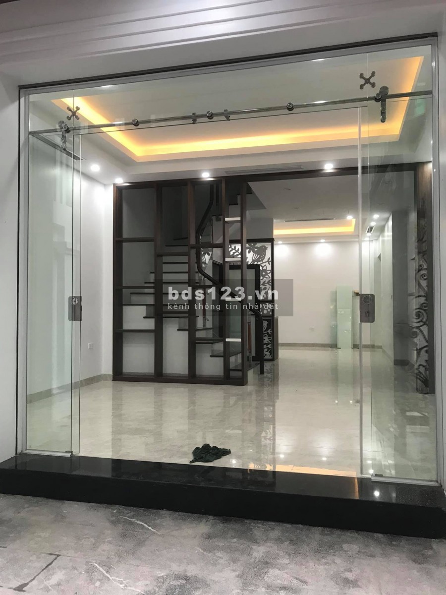 Hàng hiếm Cù Chính Lan 66m2, 5 tầng, mt 5.2m, giá chỉ 8.2 tỷ Thanh Xuân