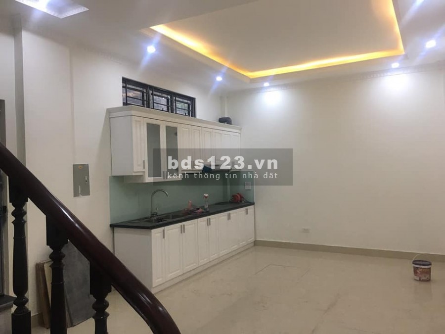 Bán nhà mặt phố đường Lâm Du Bồ Đề dt 60m2, 6 tầng, giá 9,8 tỷ