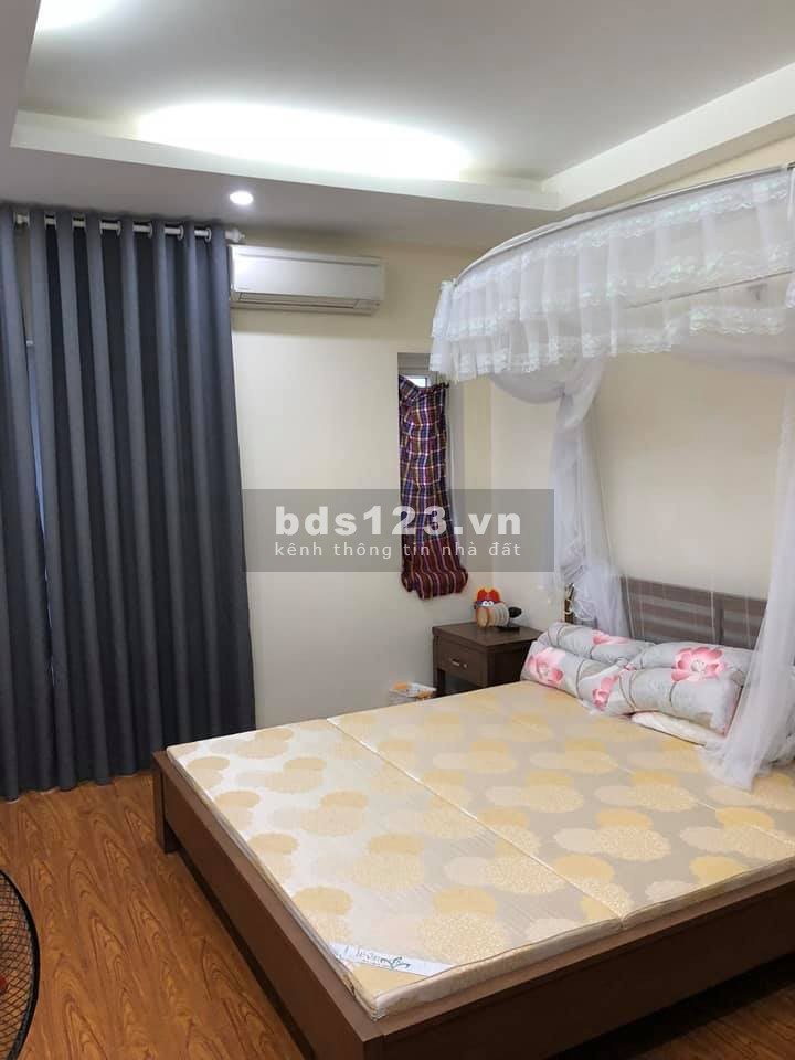 Nhà Thanh Xuân lô góc 3 thoáng, 40m2 6 tầng Mt 3.6m, giá 6tỷ8, trước nhà ô tô tránh.