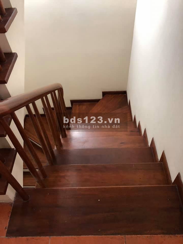 Nhà Thanh Xuân lô góc 3 thoáng, 40m2 6 tầng Mt 3.6m, giá 6tỷ8, trước nhà ô tô tránh.