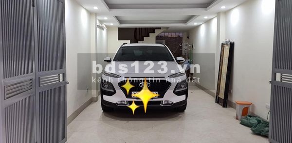Nhà Thanh Xuân lô góc 3 thoáng, 40m2 6 tầng Mt 3.6m, giá 6tỷ8, trước nhà ô tô tránh.