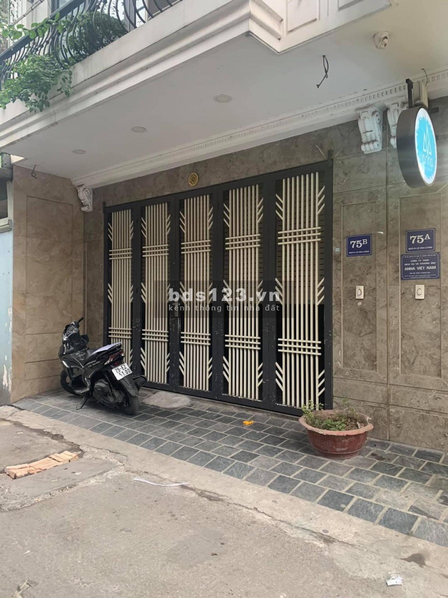 Bán nhà phân lô cực đẹp NGÕ 61 Lê Văn Lương 65m2 5.5 tầng MT 5m. Giá 12.5 tỷ