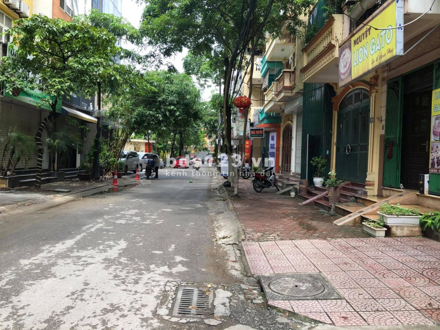 Cần bán nhà Nguyễn Khánh Toàn, lô góc 3 mặt thoáng, gara ô tô, kinh doanh đỉnh giá 13.5 tỷ