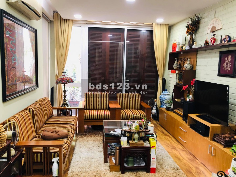 Cần bán nhà Nguyễn Khánh Toàn, lô góc 3 mặt thoáng, gara ô tô, kinh doanh đỉnh giá 13.5 tỷ