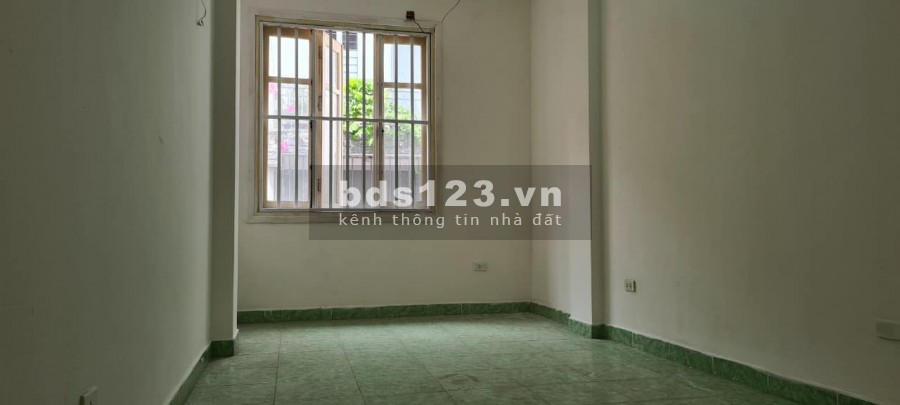 Nhà Hoàng Hoa Thám phân lô ô tô đỗ cửa ngõ thông khắp nơi, giá 5.9 tỷ