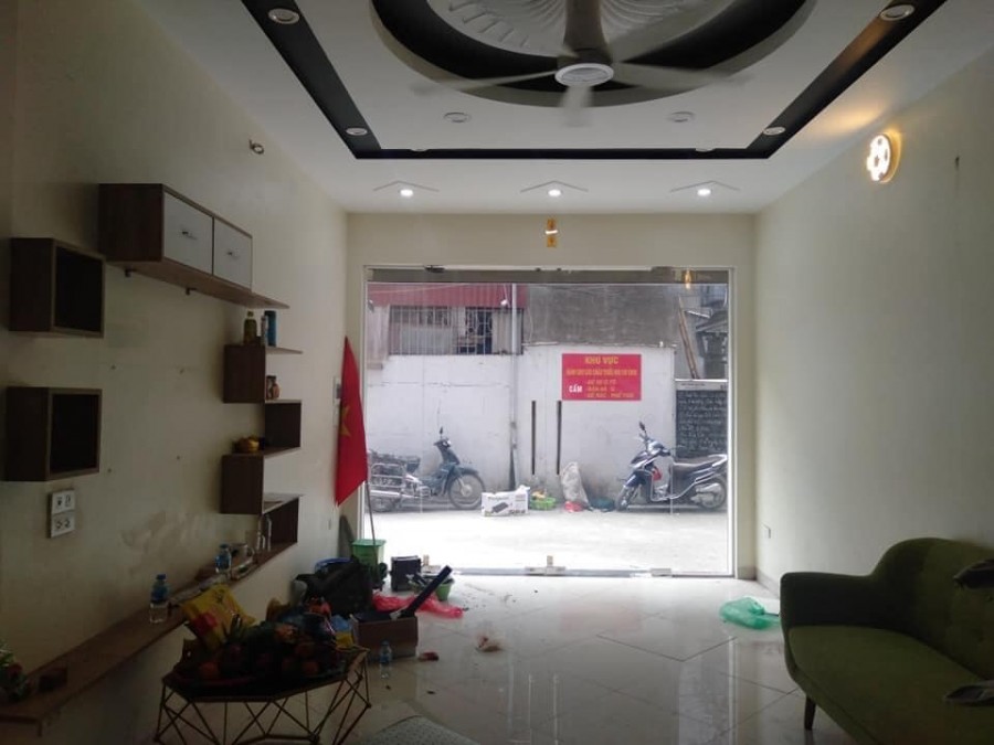 Bán gấp nhà Đại Mỗ trả nợ, dt 65m2, 4 tầng, nhỉnh 3 tỷ, tặng nội thất, lhcc