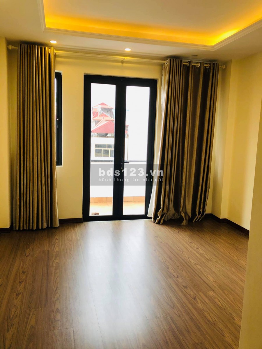 Nhà thiết kế thang máy nhận, gara ô tô tránh nhau, nội thất…