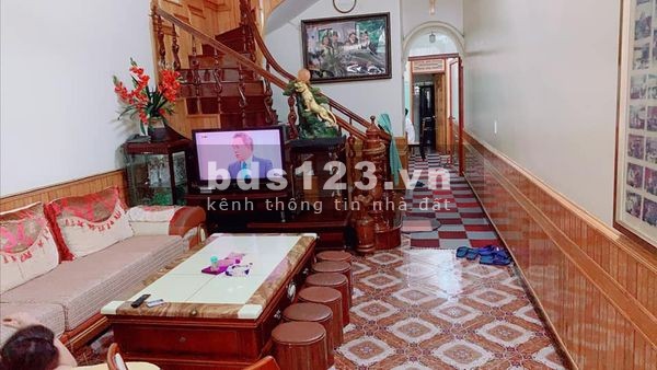 Bán nhà mặt tiền đường Chu Văn Thịnh, TP. Sơn La hướng Đông Bắc, giá 7.2 tỷ