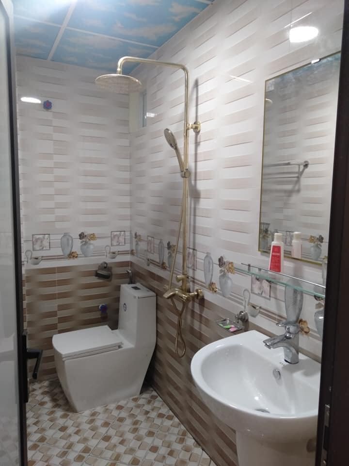 Bán gấp nhà Đại Mỗ trả nợ, dt 65m2, 4 tầng, nhỉnh 3 tỷ, tặng nội thất, lhcc