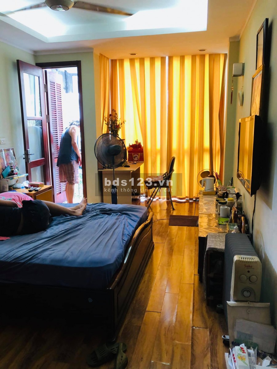 Cần bán nhà Nguyễn Khánh Toàn, lô góc 3 mặt thoáng, gara ô tô, kinh doanh đỉnh giá 13.5 tỷ