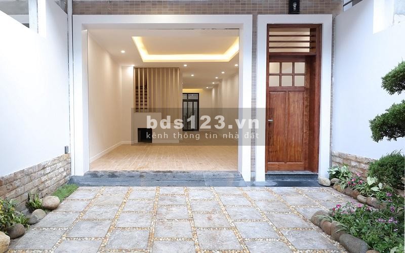 Cho thuê nhà liền kề 105m2 x5 tầng có thang máy 67A Trương Định ngay ngã 4 Bạch Mai