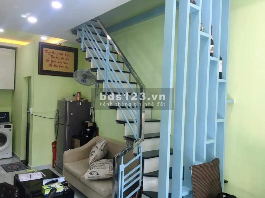 Hẻm 3m tới nhà ngay ngã tư Hàng Xanh chủ mới giảm giá còn 2.9 tỷ
