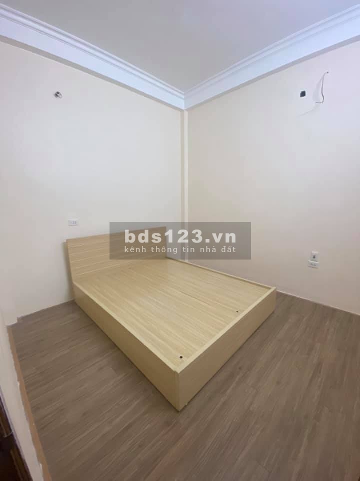 Bán nhà Trần Khát Chân nhà đẹp giá tốt ở ngay, giá 3 tỷ, sổ vuông vức