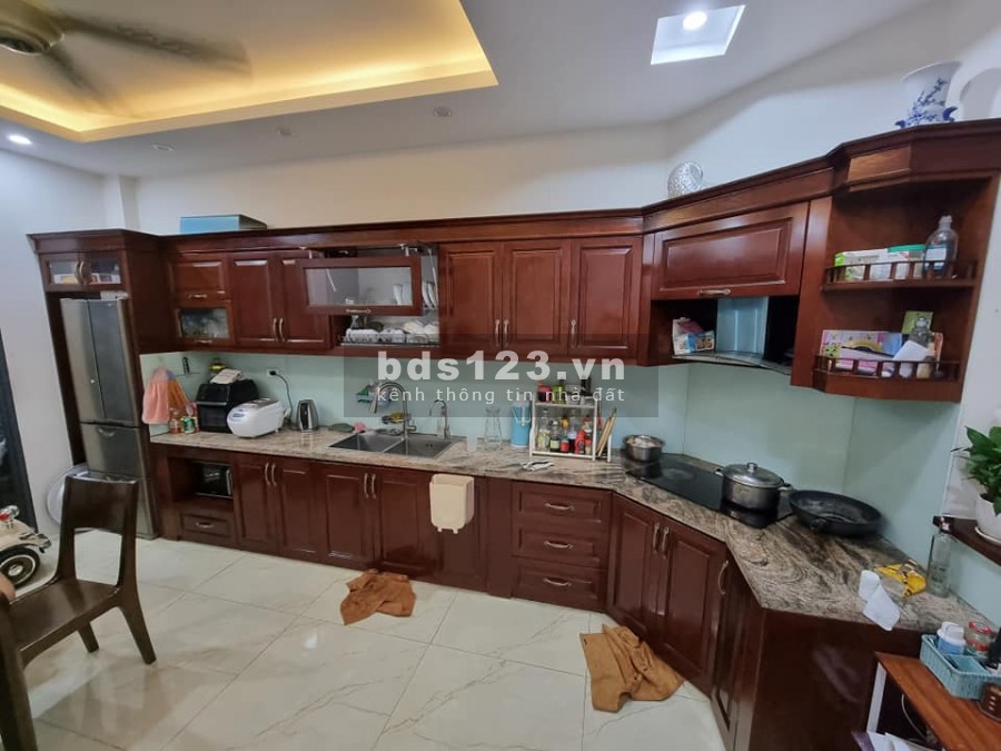 Bán gấp nhà Trung Văn dt 65m2, view hồ mt 3.8m, ô tô vào tận gara giá 8.5 tỷ
