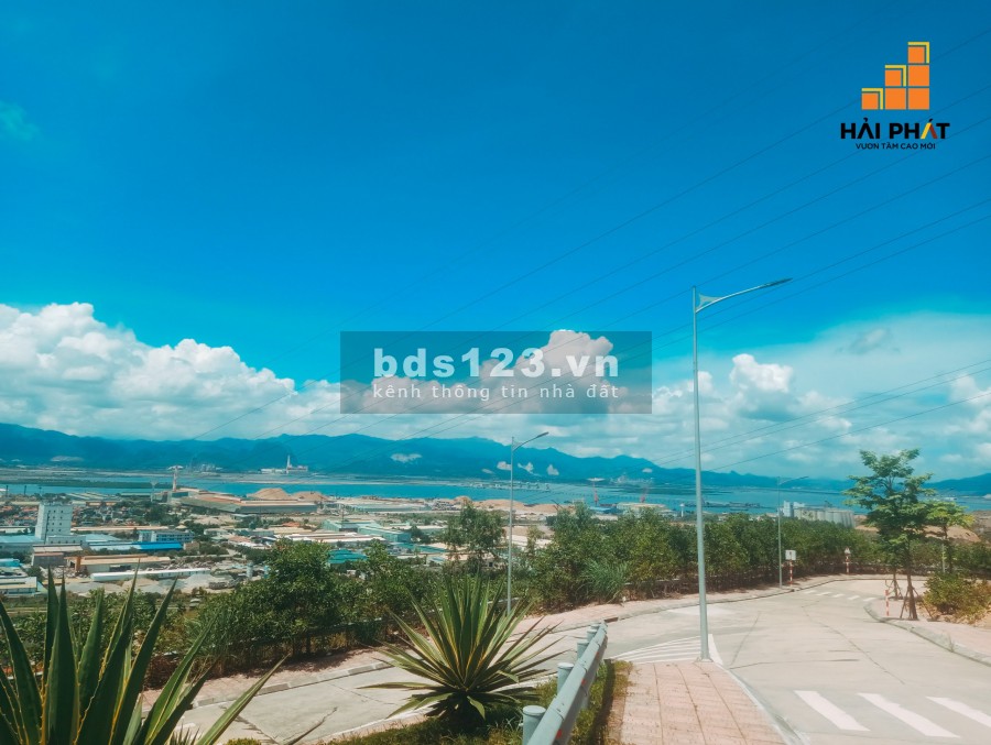 Biệt thự Hạ Long trên đồi tựa sơn hướng biển