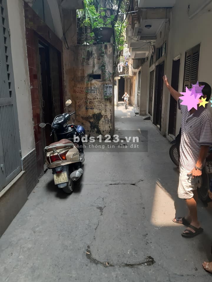 Nhà Pháo Đài Láng, 2 mặt đường đi, diện tích 29m2, giá 2.5 tỷ
