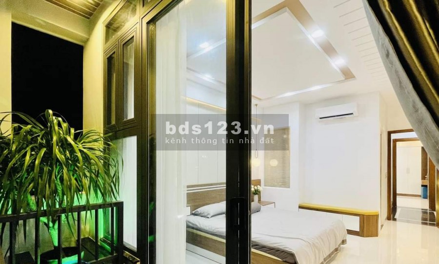 Bán nhà phố đẹp Đường Lê Đức Thọ, phường 13, Quận Gò vấp