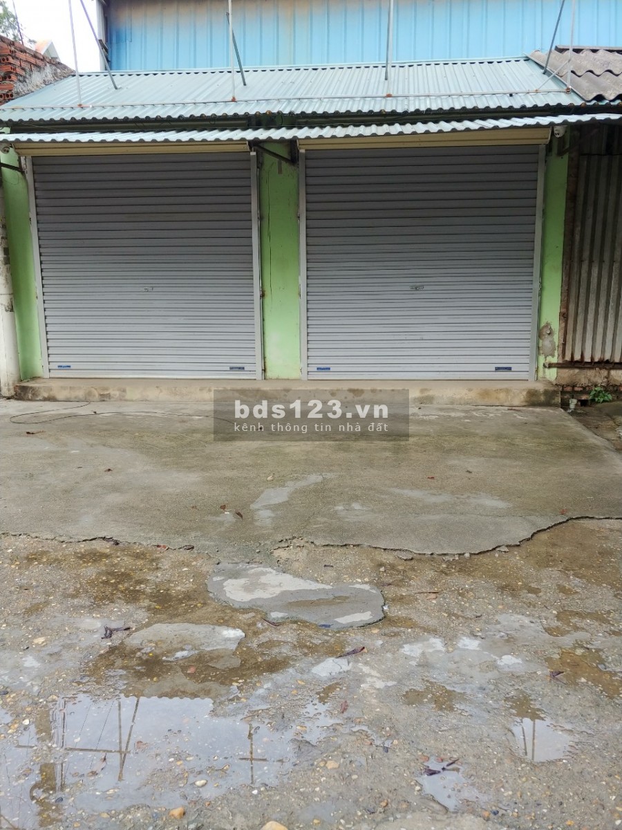 Đất Lạc Long Quân, 136m2X8.4mMT. Ngay Hồ Tây và mặt phố. Giá 22.6tỷ.
