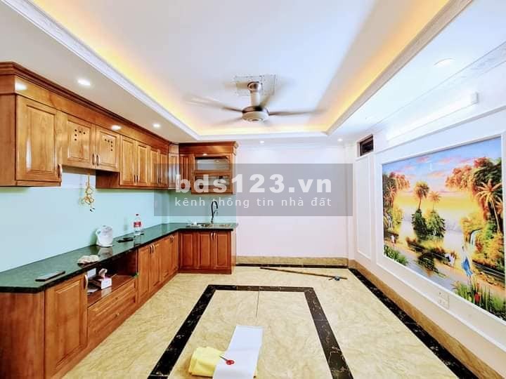 Bán nhà Lâm Hạ Quận Long Biên hiếm, dân trí cao dt 44m2 giá 3.65 tỷ