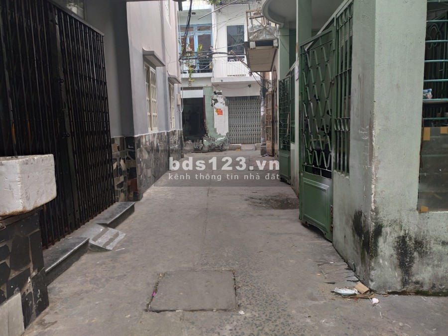 Nhà Mới Ở Liền, Quận Tân Bình, Giá Ổn, Kết Cấu Nhà 2 Tầng Kiên Cố