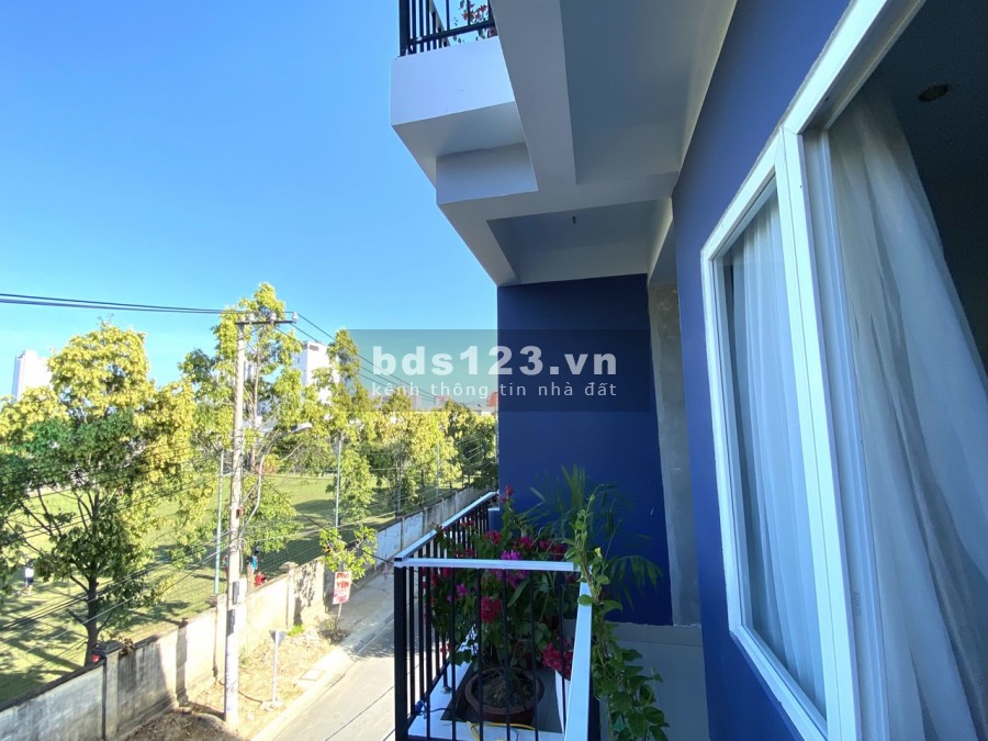 Bán nhà 3 tầng mặt tiền 02 Thoại Ngọc Hầu, p. Vĩnh Hòa, tp. Nha Trang