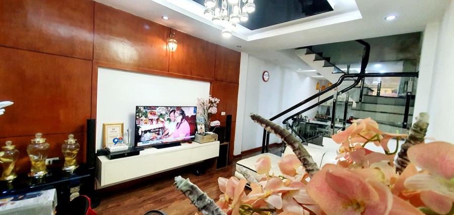 Bán nhà Mỹ Đình, 38m, 5 tầng, mặt ngõ thông, kinh doanh sầm uất, chỉ 4.45 tỷ