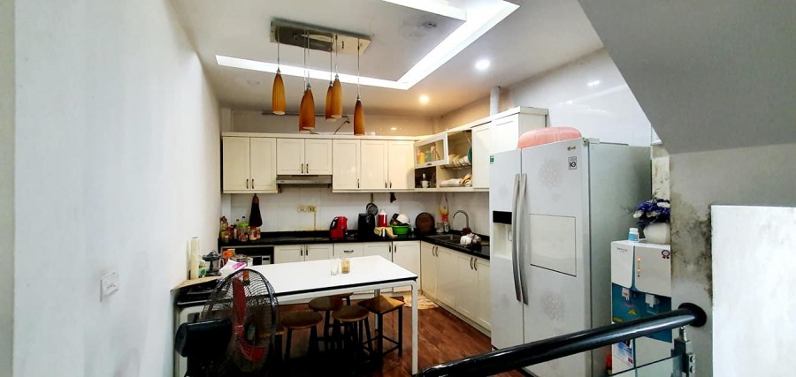 Bán nhà Mỹ Đình, 38m, 5 tầng, mặt ngõ thông, kinh doanh sầm uất, chỉ 4.45 tỷ