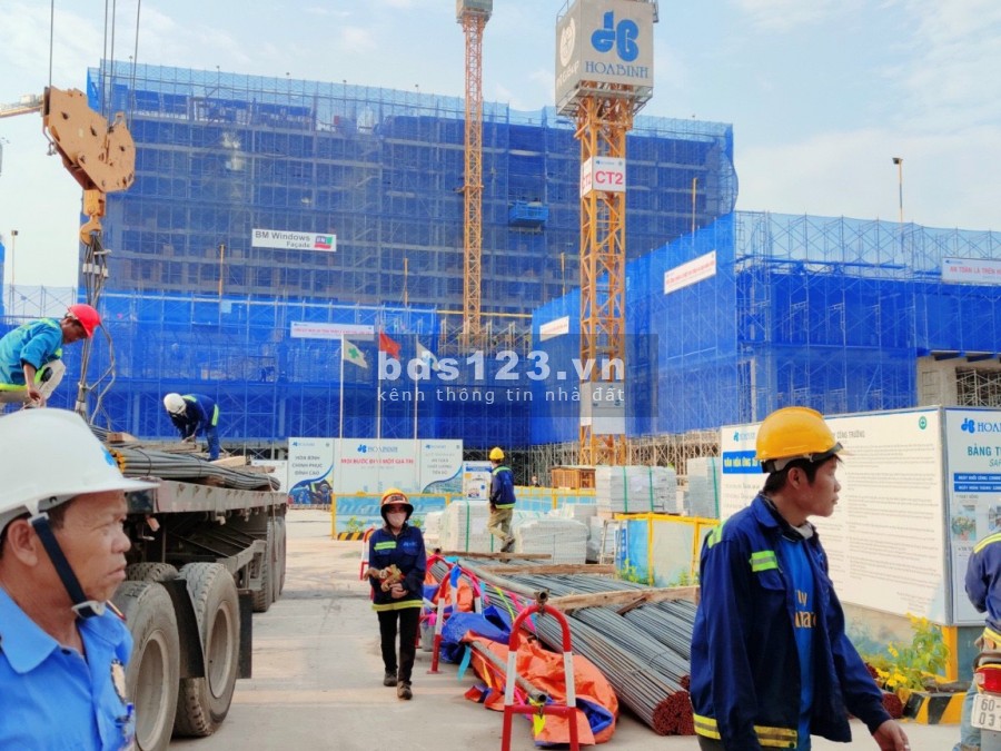 Shophouse 2 mặt tiền đường lớn, nằm trong khu dân cư 10000 dân nội khu