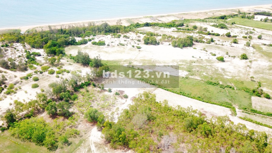 Đất biển TMDV xã biển xã Hòa Thắng, 300m2 giá chỉ từ 600tr, sổ hồng có sẵn