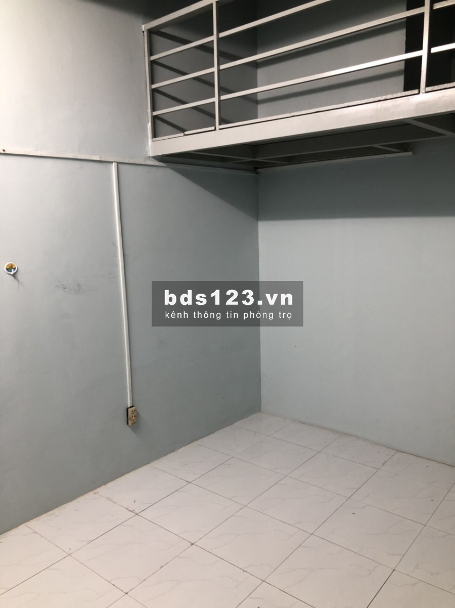 Cho thuê phòng trọ có gác giờ tự do, nhà vệ sinh riêng, ở đường Tô Hiến Thành, Quận 10.