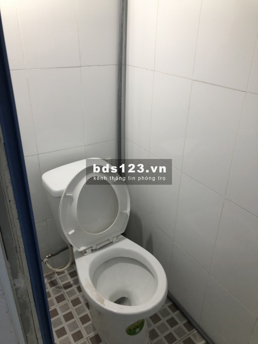 Cho thuê phòng trọ có gác giờ tự do, nhà vệ sinh riêng, ở đường Tô Hiến Thành, Quận 10.