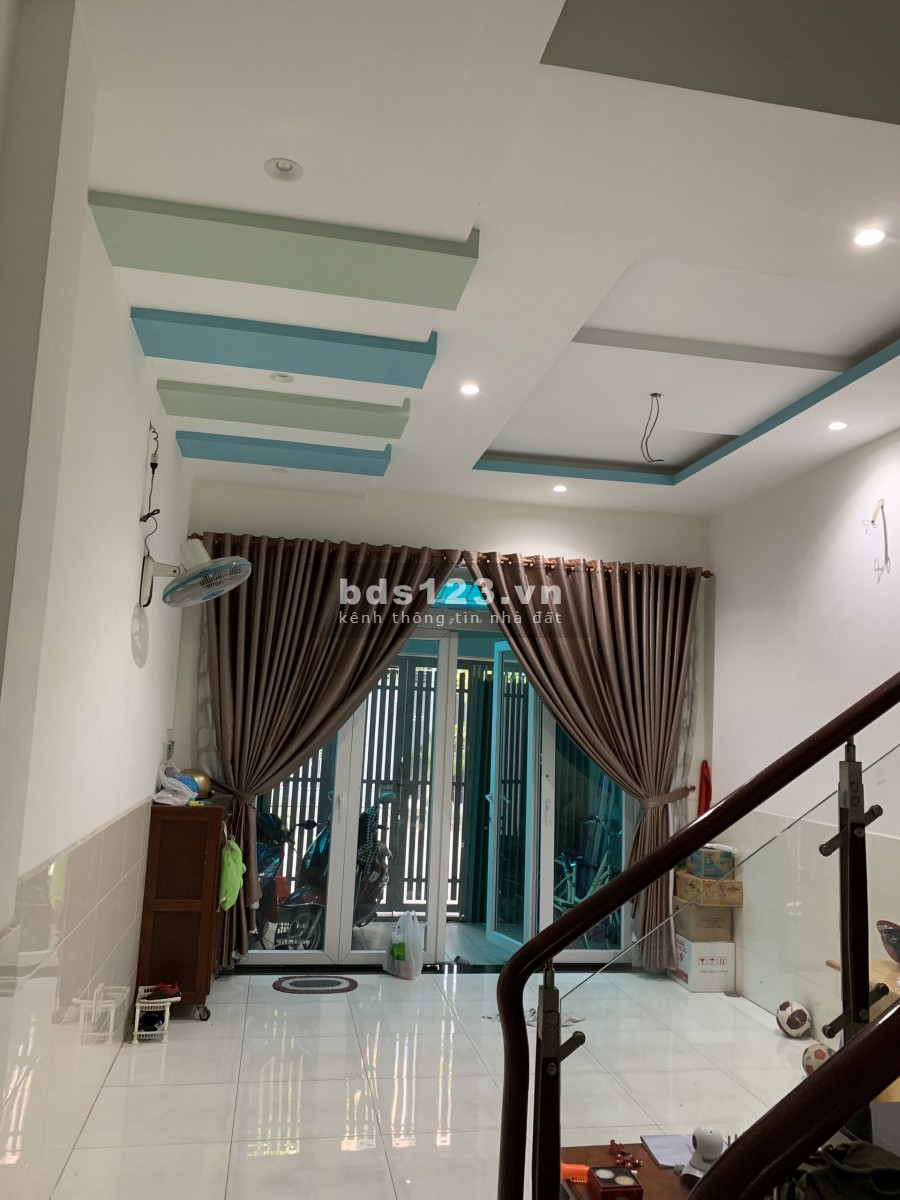 Cho thuê nhà HXT 688 Lê Đức Thọ, P15, Gò Vấp, 4x16m, 1 trệt, 3 lầu, 16 triệu/tháng