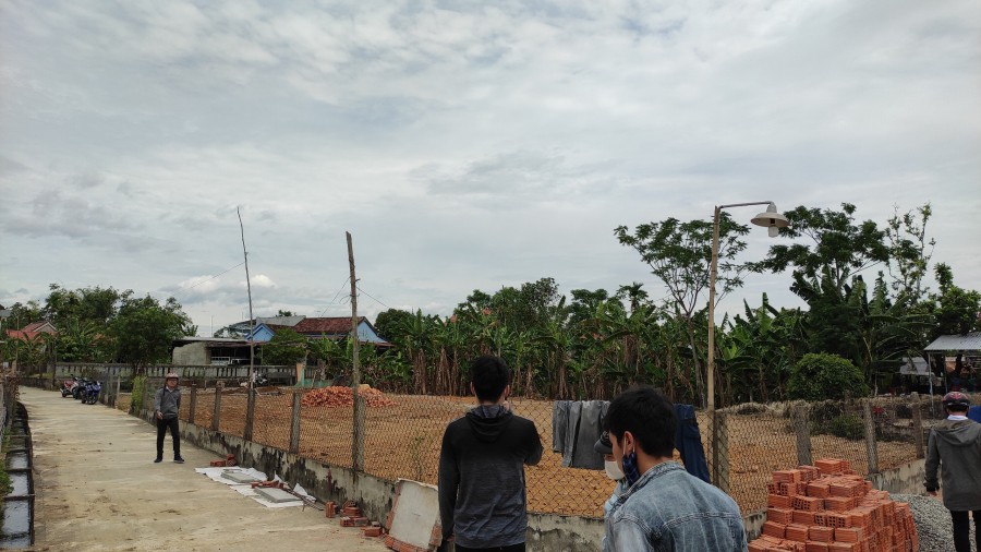 Mình cần bán lô đất điện Thắng Bắc cách Hòa Phước 1km.
