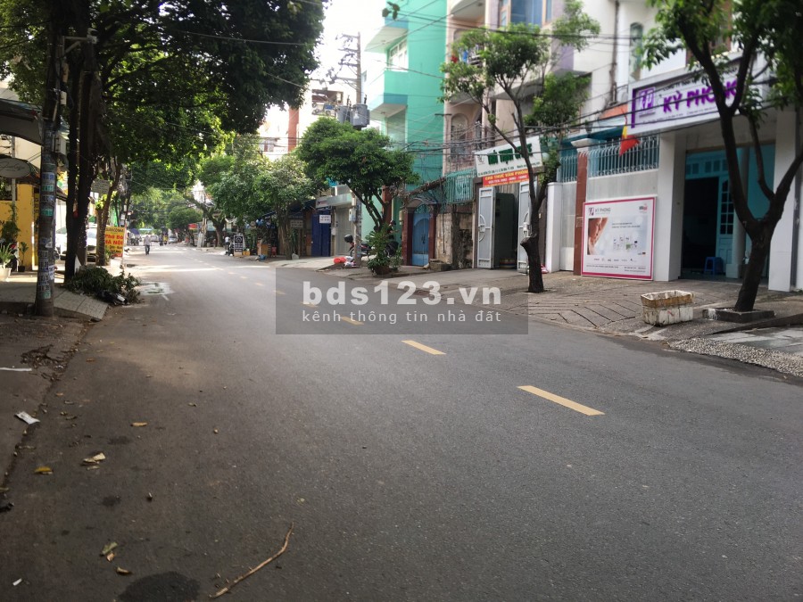 Nhà cho thuê MT Cửu Long, phường 2 Tân Bình.5x28m trệt 2 lầu ( trệt trống suốt - cầu thang cuối nhà )
