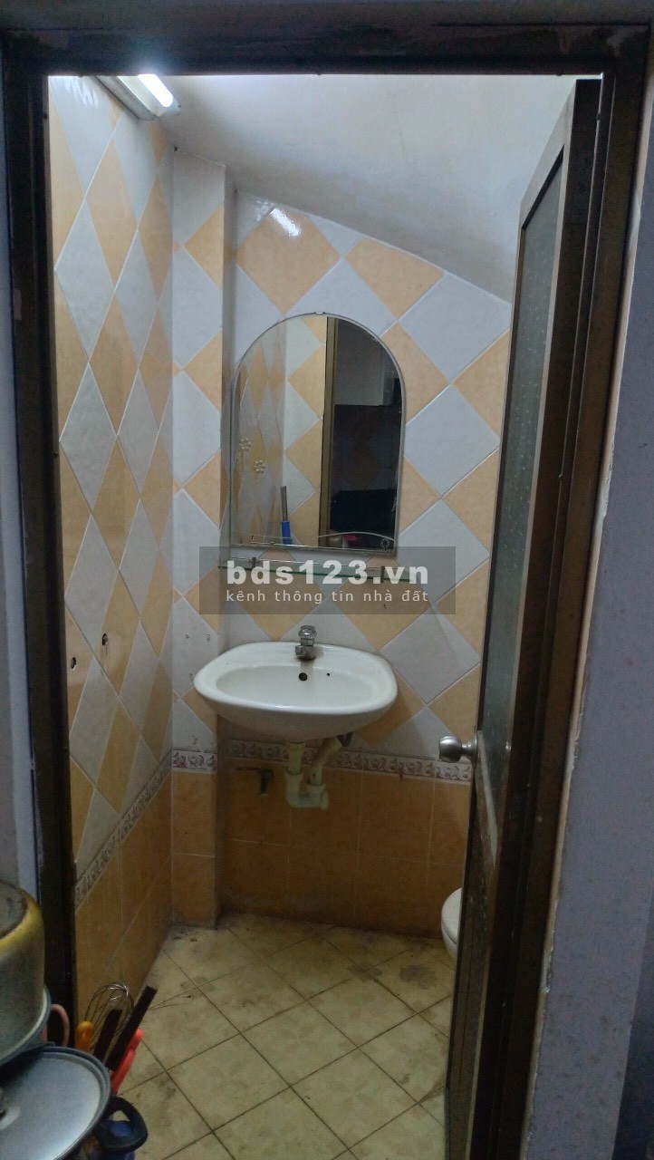 Chính chủ cho thuê nhà nguyên căn 5 tầng ở 10 ngách 1 ngõ 158 phố Nguyễn Khánh Toàn