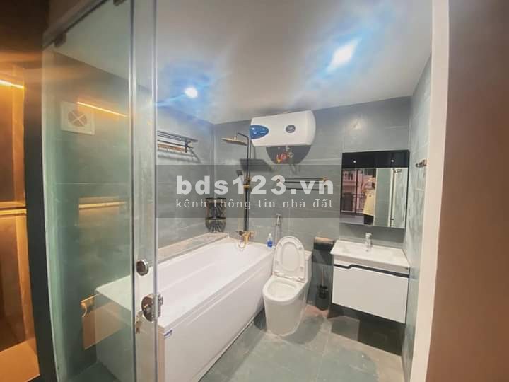 CHUNG CƯ MINI NGUYỄN CHÍ THANH -54M2 x 7 TẦNG - 11 PHÒNG KHÉP KÍN - DÒNG TIỀN 55 TRIỆU/ THÁNG