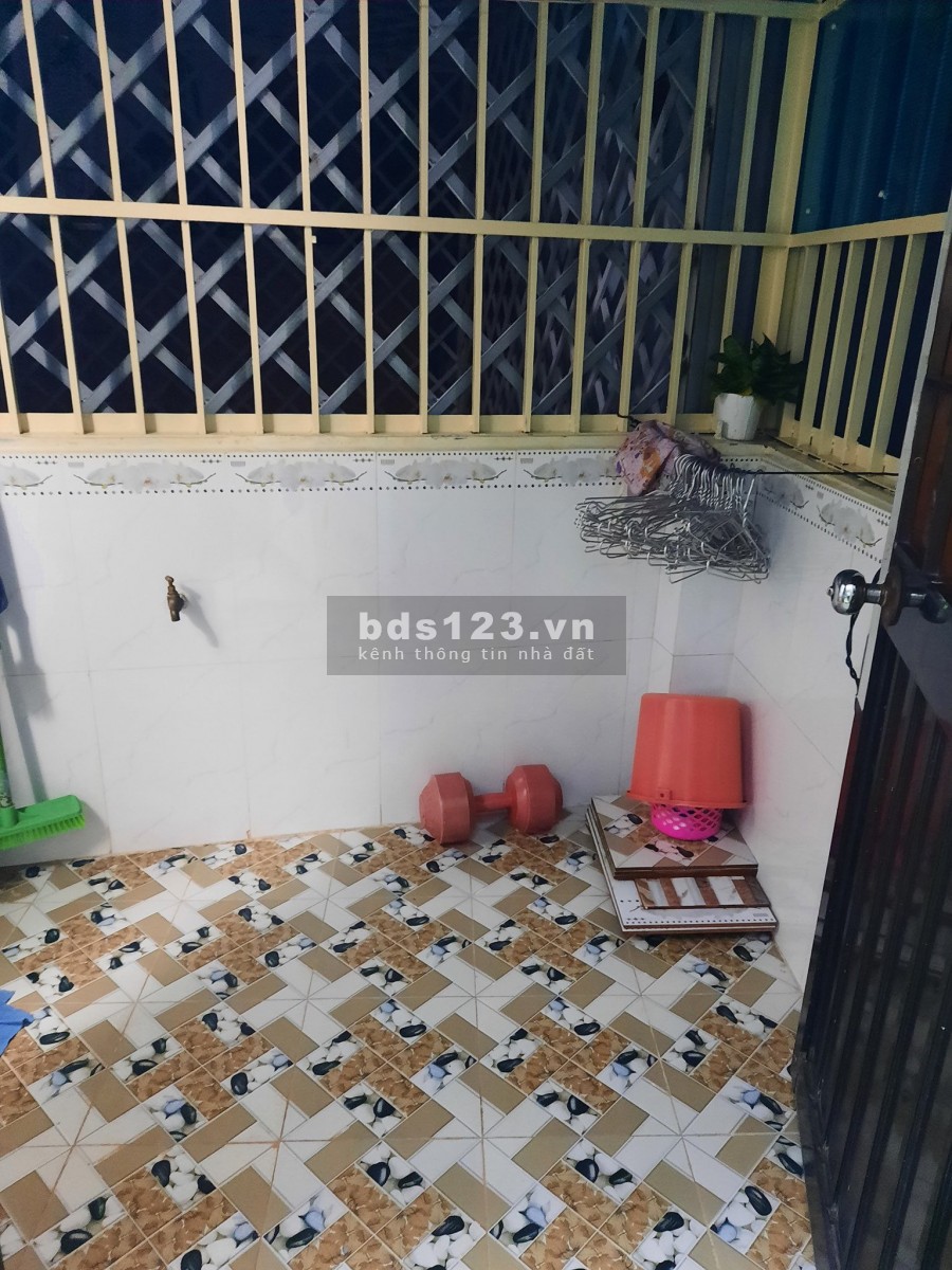 Bán nhà Trần Văn Quang, 32m2, 4 tầng, quận Tân Phú, giá chỉ 2 tỷ 75