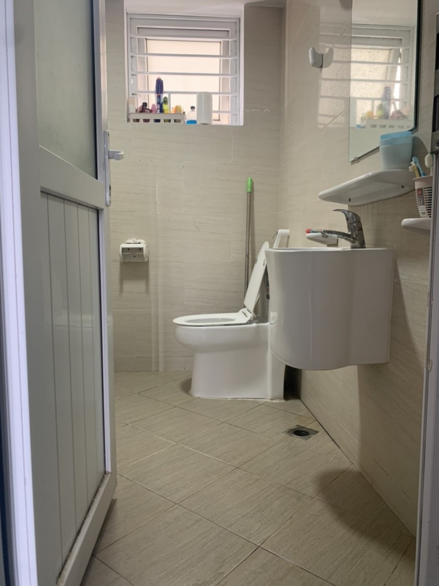 Chính chủ bán căn hộ chung cư tại toà unimax 210 Quang Trung, Hà Đông, DT 102.5m2 Giá 2.1 tỷ LH 0916503666