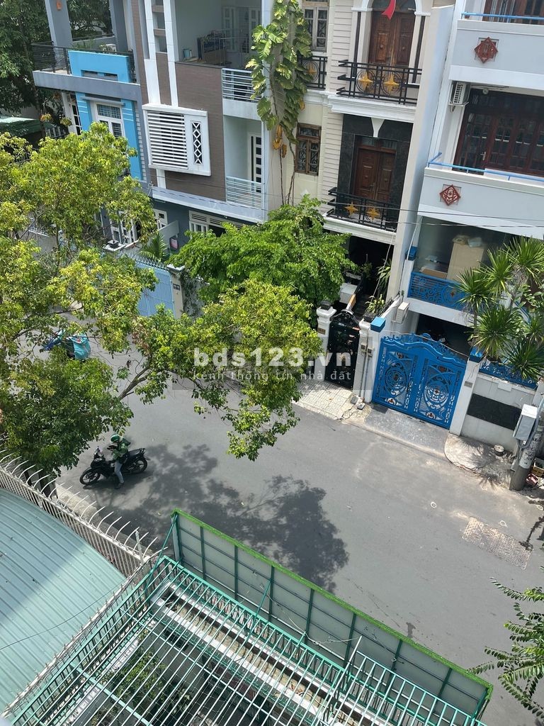 Nhà Phổ Quang P2 Tân Bình, Trệt_3 lầu sân thượng 5 phòng, nhà đẹp, gần sân bay.