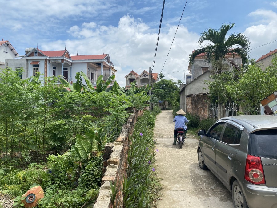 Chính chủ bán 540m2 đất thôn Cộng Hòa, xã Phù Linh, đường lớn đi lại thuận tiện