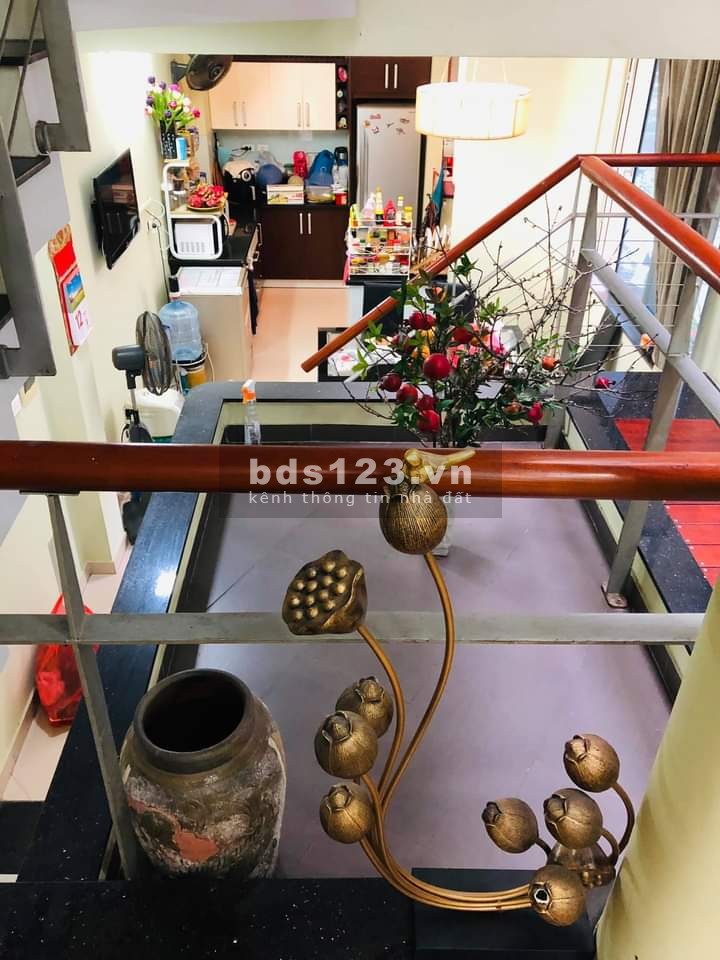 Mặt ngõ to như phố, Bán Nhà Nguyễn Khánh Toàn 51M x 4 Tầng, Lô Góc 3 mặt thoáng, 13.5 Tỷ