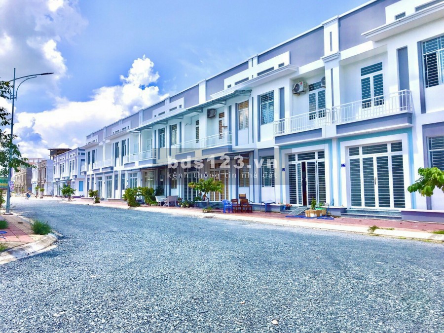 Nhà thông minh hoàn thiện giá rẻ, khu an ninh, giá 2.1 tỷ, lhcc