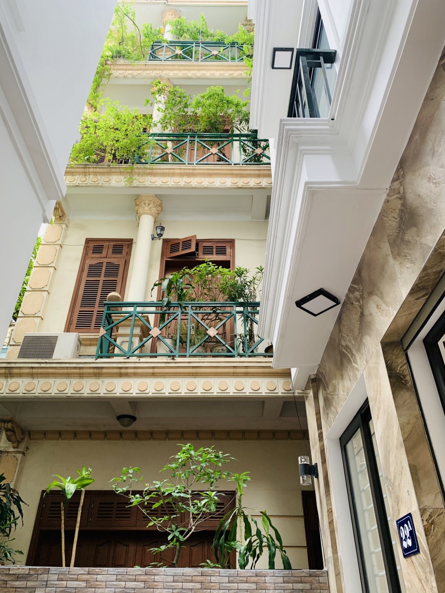 Bán nhà mặt ngõ gần phố Văn Cao, phường Liễu Giai, Ba Đình, Hà Nội. Nhà 5 tầng x 35m2, giá 4.5 tỷ