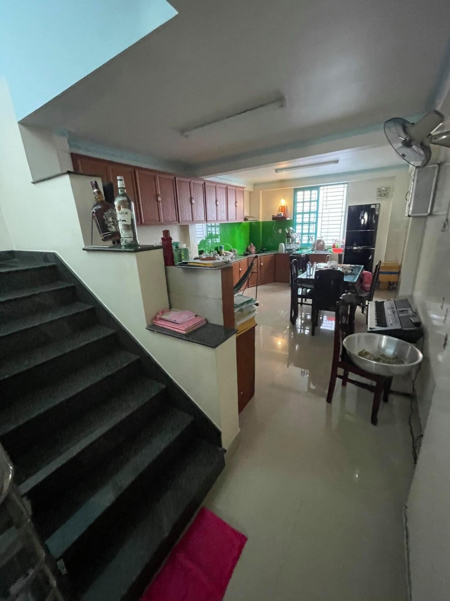 Bán nhà nguyên căn hẻm 1041/62 Trần Xuân Soạn, dt 60m2, 5 tầng, gía 6.6 tỷ