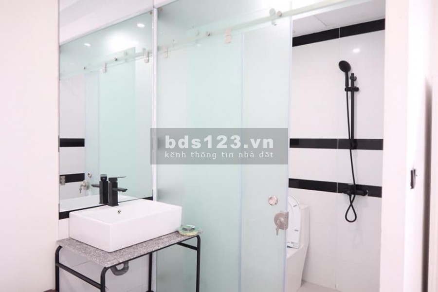 BÁN NHÀ CCMN 5 TẦNG THANG MÁY, GỒM 8 CĂN HỘ NGUYỄN NGỌC VŨ 6.35 TỶ THỎA THUẬN